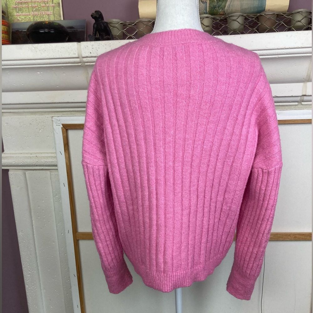 Pink Ribbed Crew Neck Sweater - Picture 2 of 8